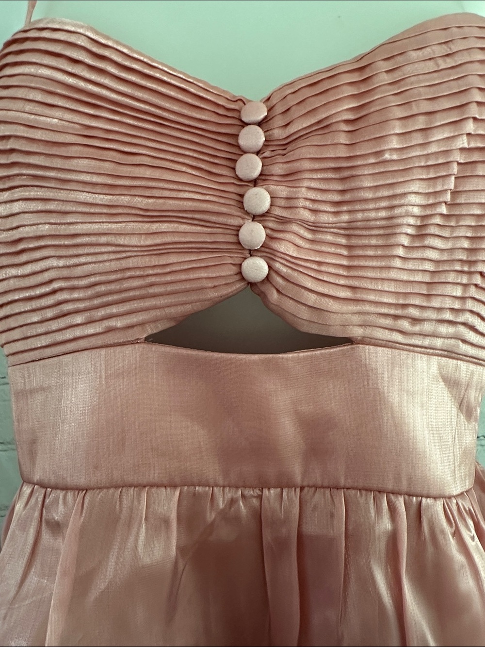 Francesca’s Mi ami Pink Satin Pin Tuck Tiered Spaghetti-Strap Dress size L - Picture 3 of 13
